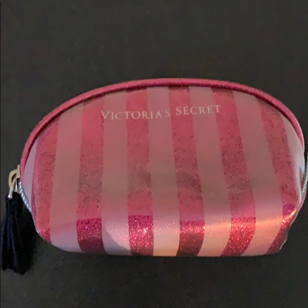 Bundle - Picture 3 of 9